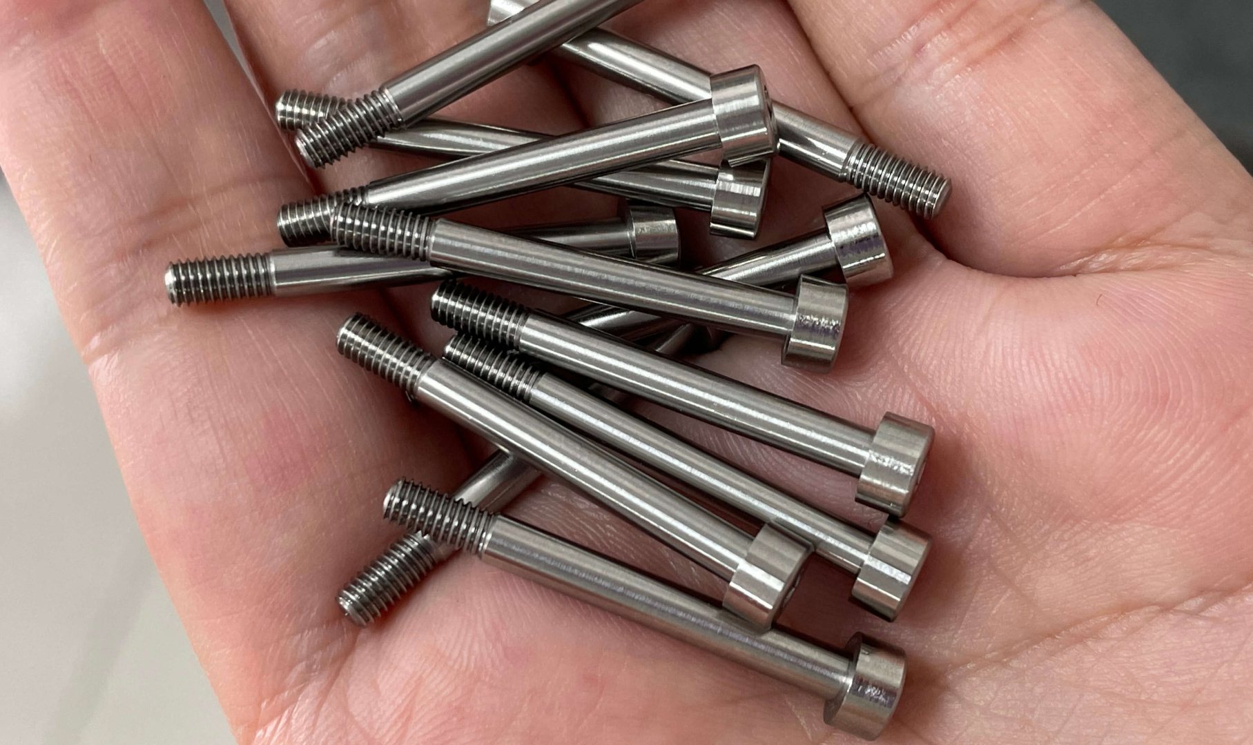 Custom Stainless Steel Screws for Stage Lights